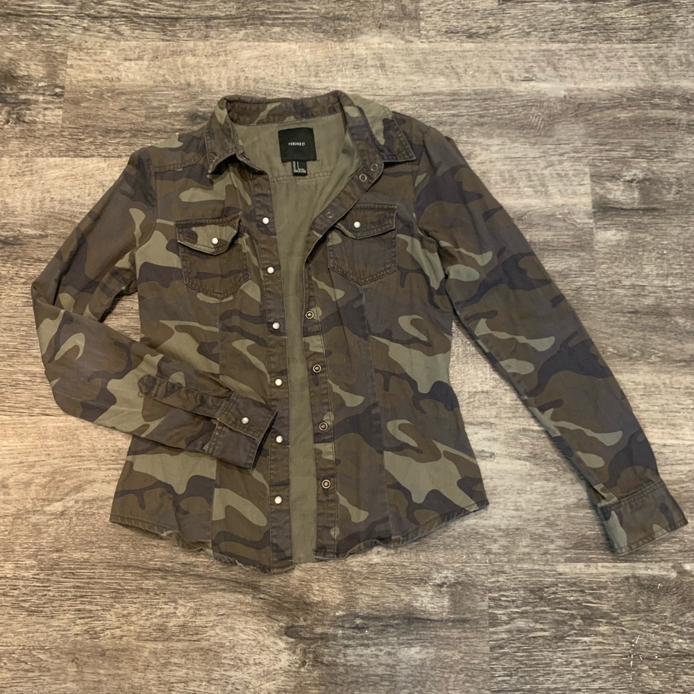 Forever 21 camo print jacket